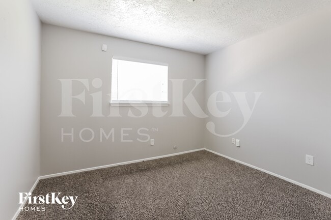 Building Photo - 22403 Ivygate Dr