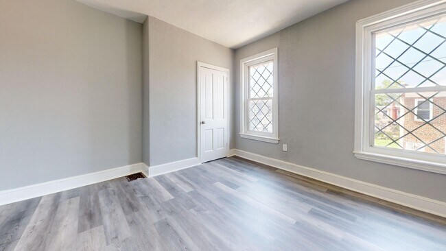 Building Photo - Nice 2Br house with or without voucher