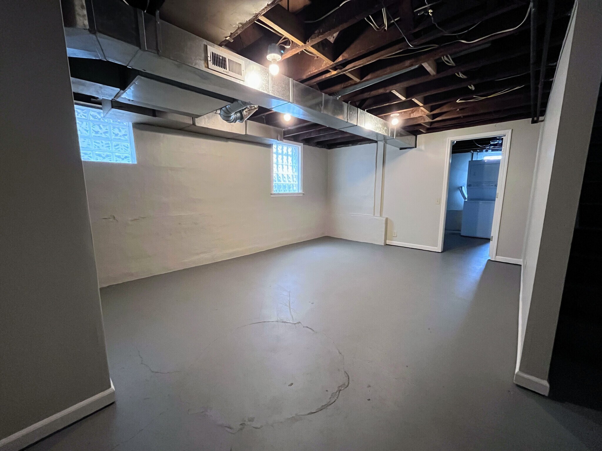 Building Photo - 709 Lafayette Ave SE