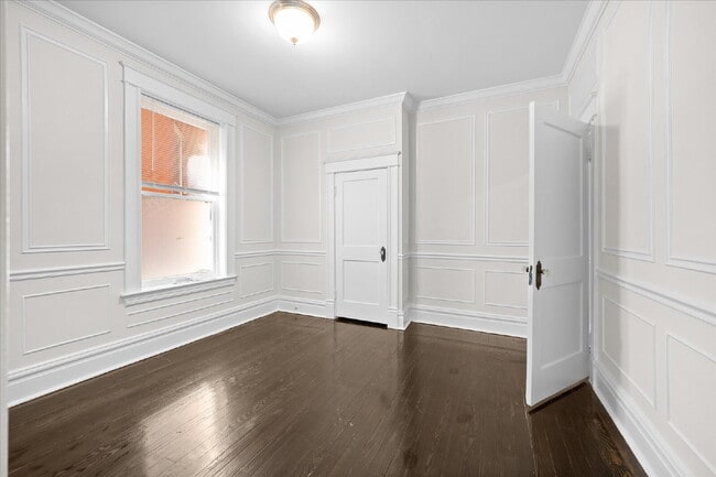 Building Photo - 6114 Waterman Blvd