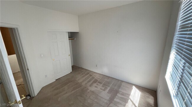 Building Photo - 44 Blaven Dr