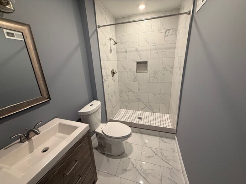 Building Photo - 1612 Cecil B. Moore Ave