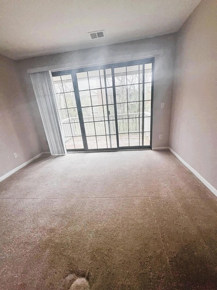 Building Photo - 6979 Pebble Creek Woods Dr