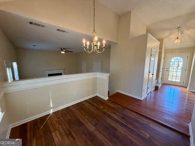 Building Photo - 260 Windscape Dr