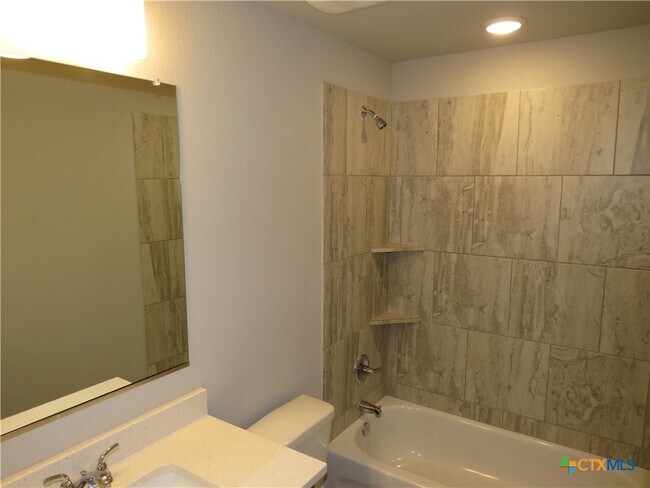 Building Photo - 5737 Redfish Ct