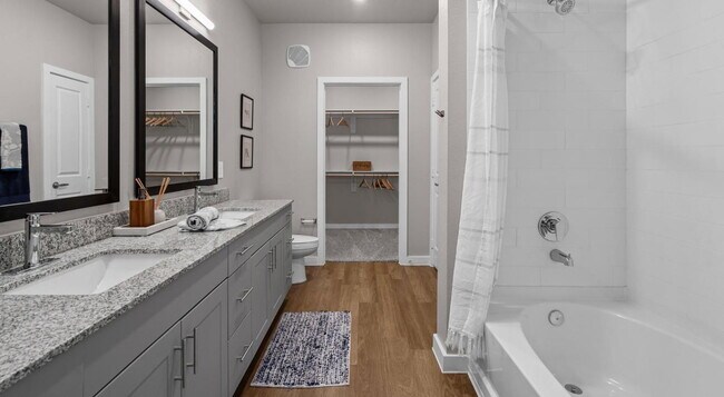 Building Photo - 3845 Frontier Pkwy