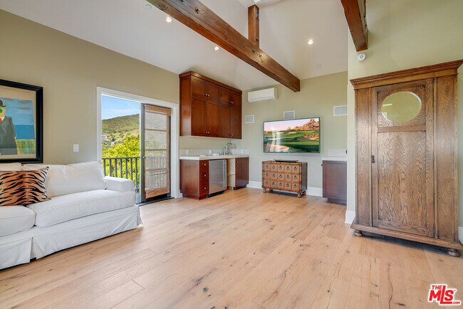 Building Photo - 2962 Valmere Dr