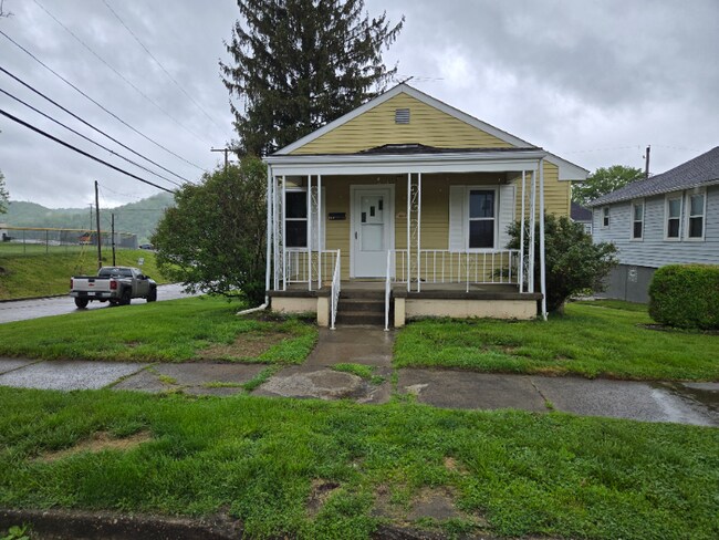 Building Photo - 3800 Olive St