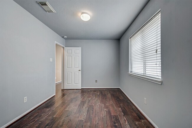 Building Photo - 3906 Portman Glen Ln