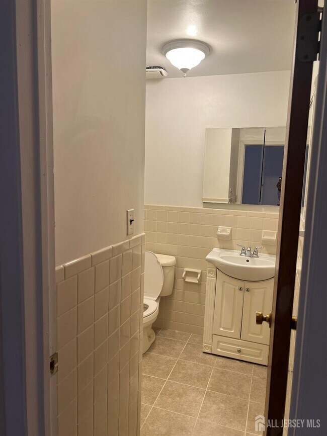 Building Photo - 304 Merrywood Dr