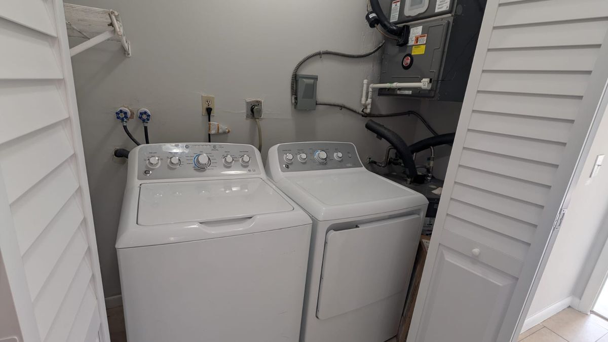 Building Photo - 4755 Orleans Ct