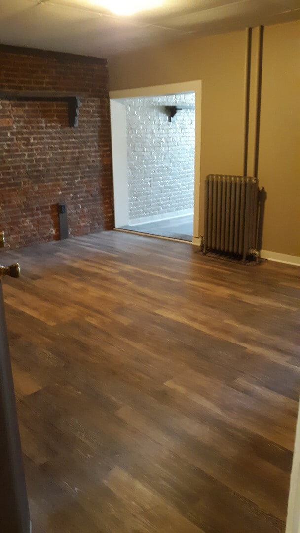 Building Photo - 228 W 3rd St