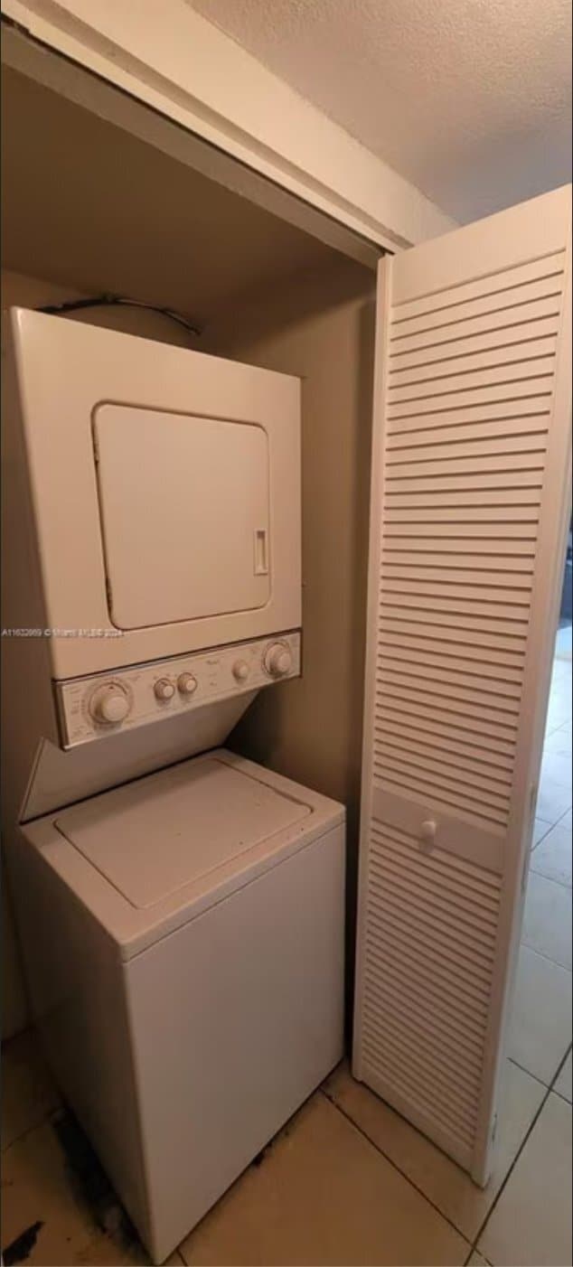 Building Photo - 319 NW 109th Ave