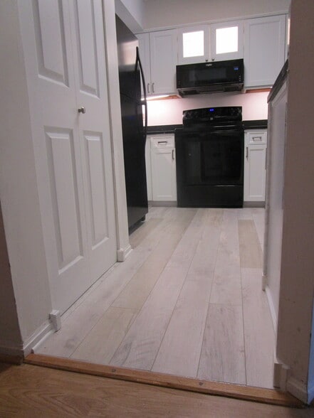 nice kitchen, laundry in closet - 2100 Langston Blvd