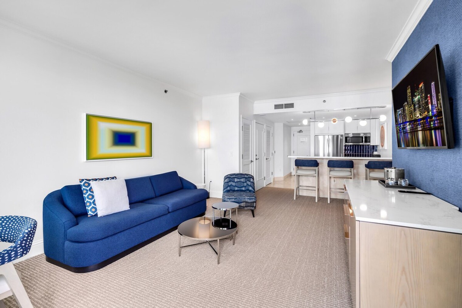 Building Photo - 4390 Collins Ave