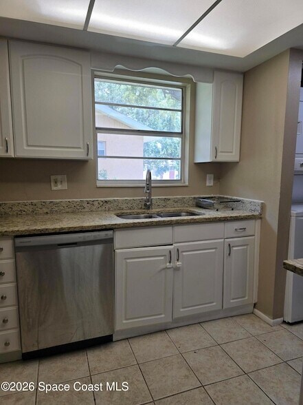 Building Photo - 3135 Shady Dell Ln