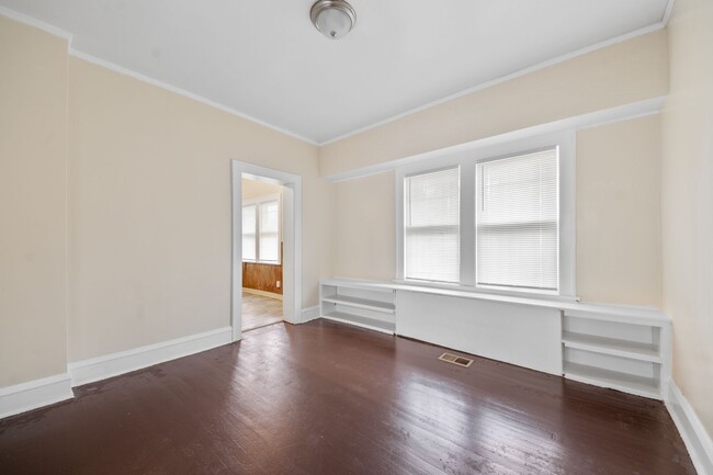 Building Photo - 874 Whitcomb Rd