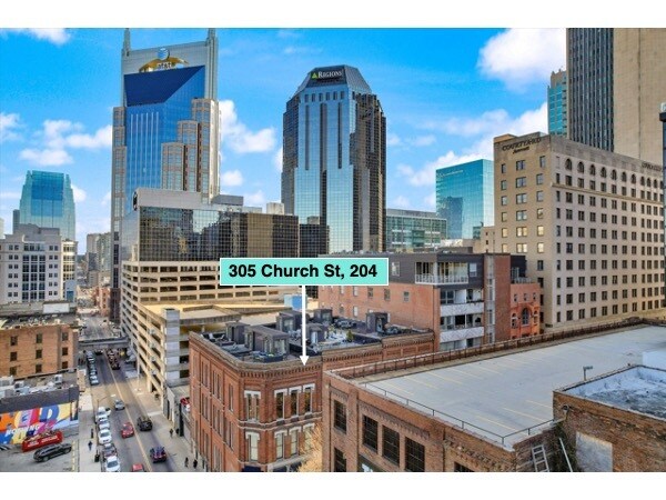 Building Photo - 305 Church St