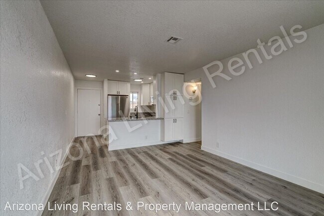 Building Photo - 1 br, 1 bath House - 1720 Bahama Avenue B4