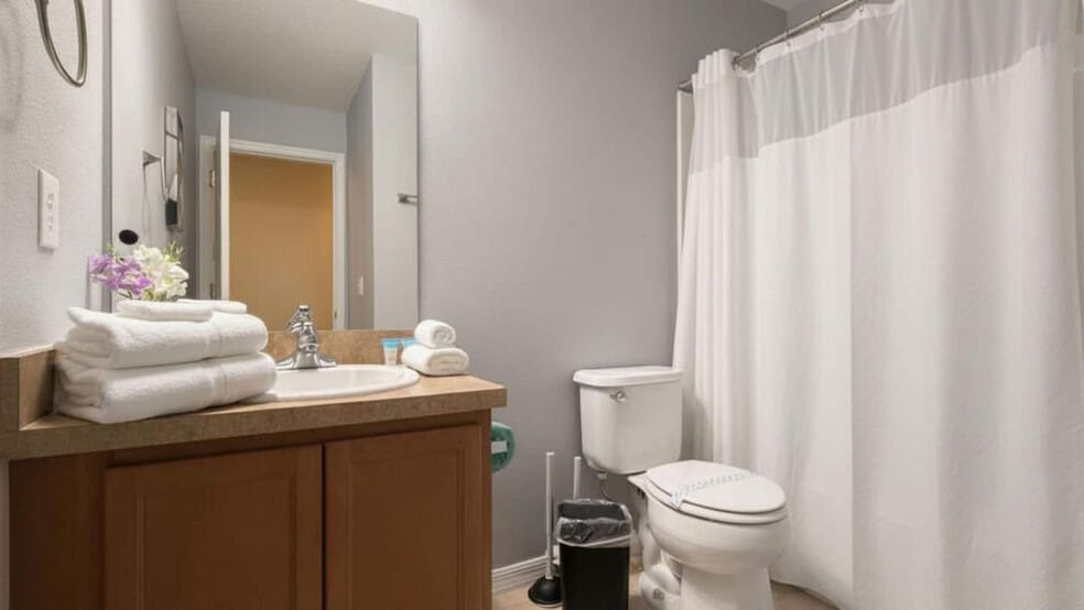 Building Photo - 3087 Seaview Castle Dr