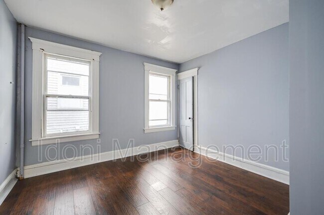 Building Photo - 76-78 Washington Terrace