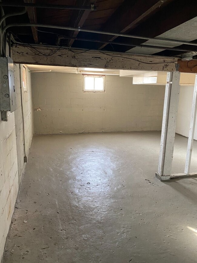 Building Photo - Beautiful 3 bed 1 bath in Minne Lusa!