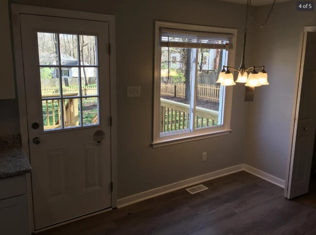 Building Photo - 12311 Deerhurst Dr