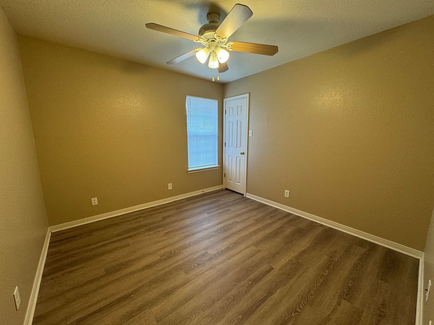 Building Photo - 4802 John David Dr