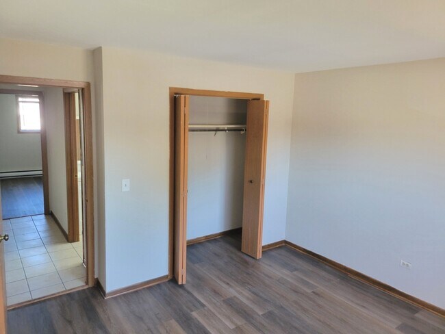 Building Photo - 1257 Harding Ave