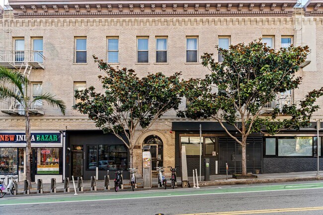 Building Photo - 1115 Polk St