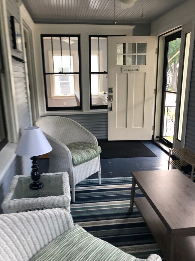 Building Photo - 1021 Morrison Ave