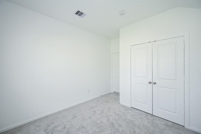 Building Photo - 26811 Tree Mallow Dr