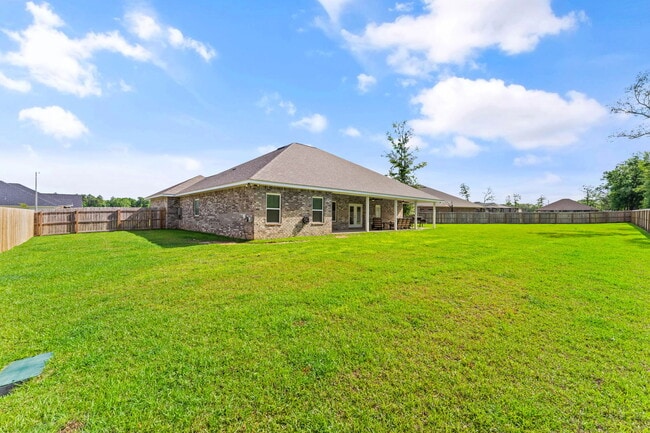 Building Photo - 5568 Micanopy Dr