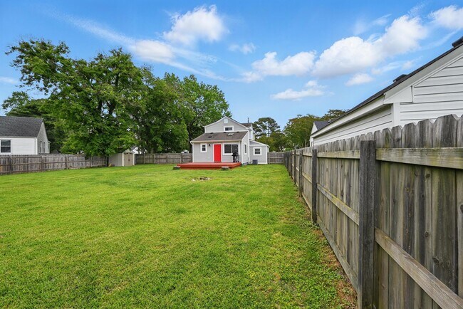 Building Photo - 3521 Brest Ave