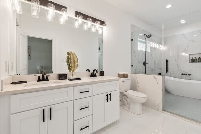 Building Photo - 4508 Noble St