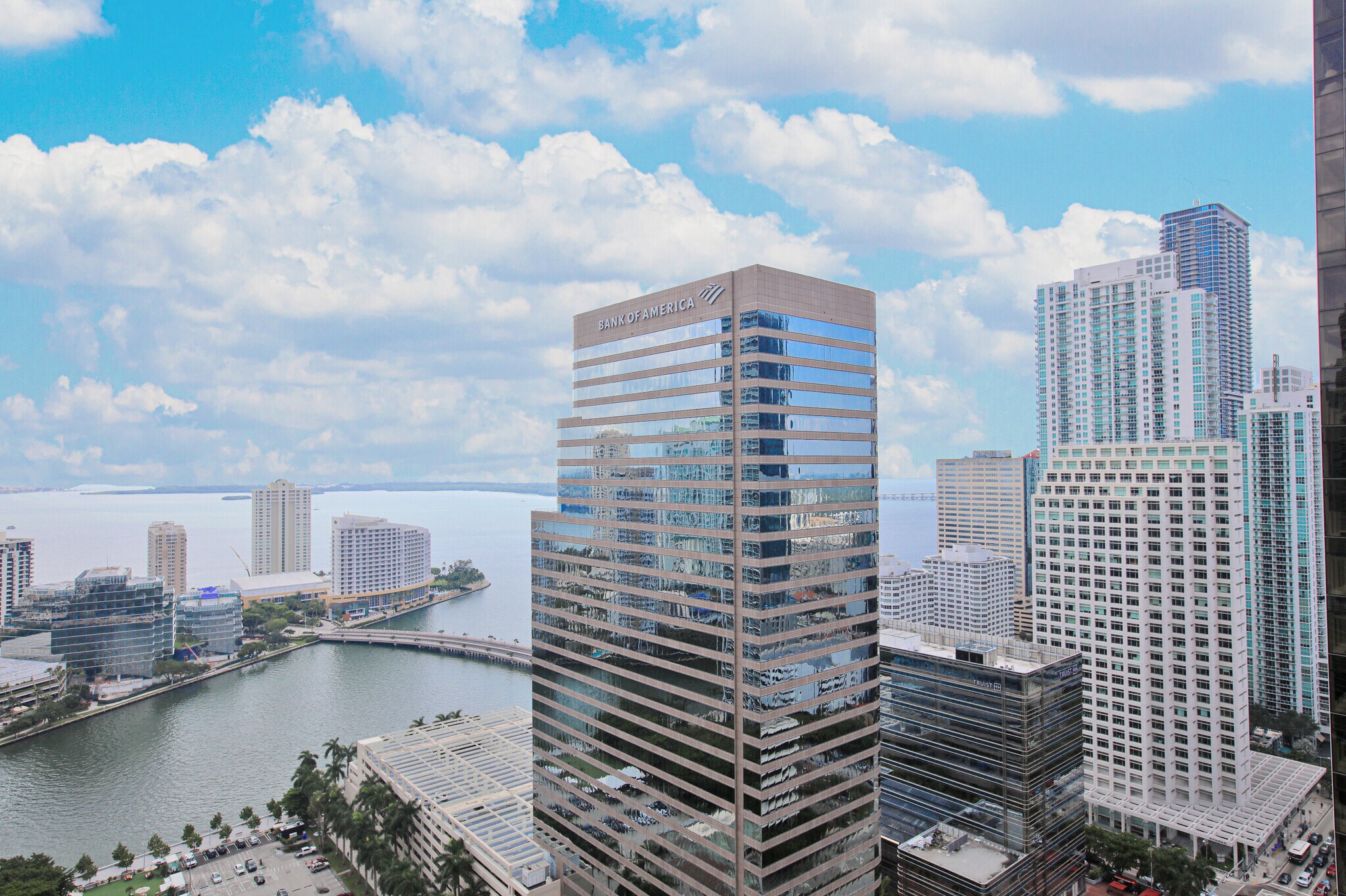 Building Photo - 500 Brickell Ave