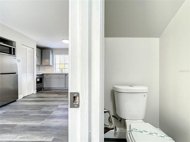 Building Photo - 10288 Turkey Lake Rd