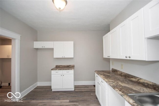 Building Photo - 1543 E Ohio St