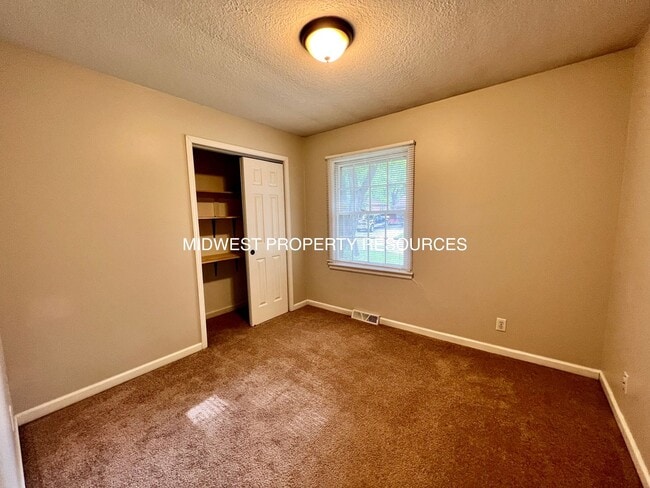 Building Photo - Amazing 3 Bedroom Ranch Home!