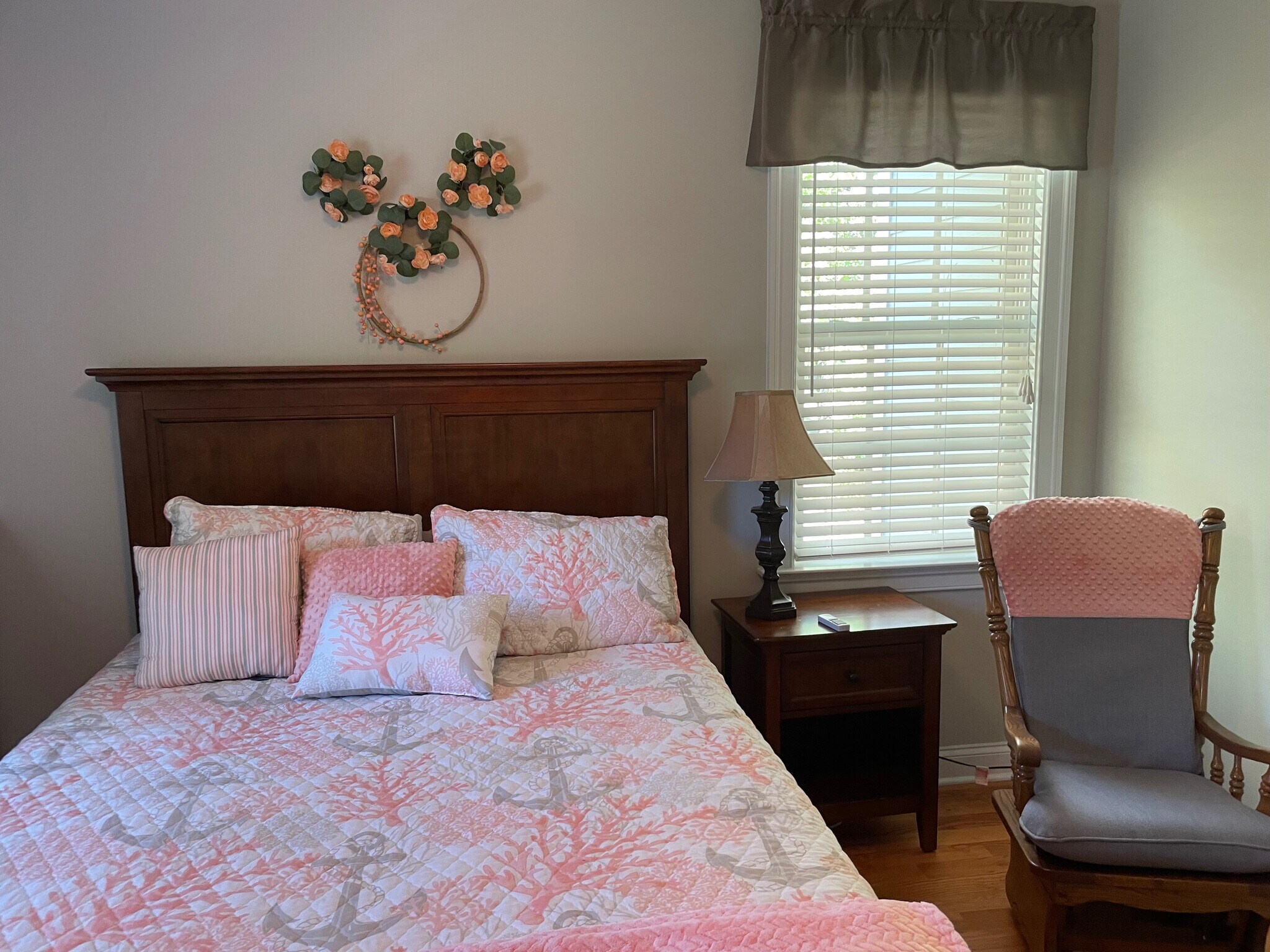 Building Photo - Room in House on Ray Rd