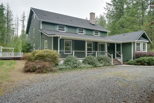 Building Photo - Ravensdale 3 Story, close to Lake Retreat,...