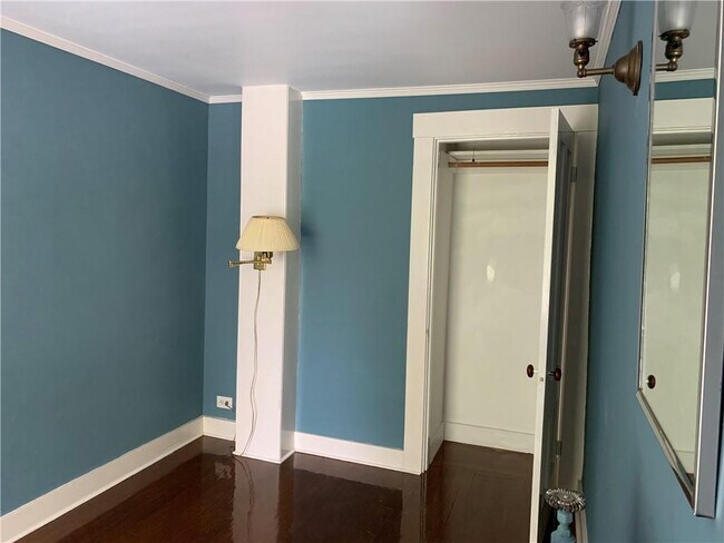 Building Photo - 47 Mill St