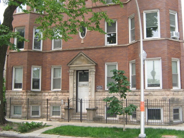 Primary Photo - 1510 N Spaulding Ave