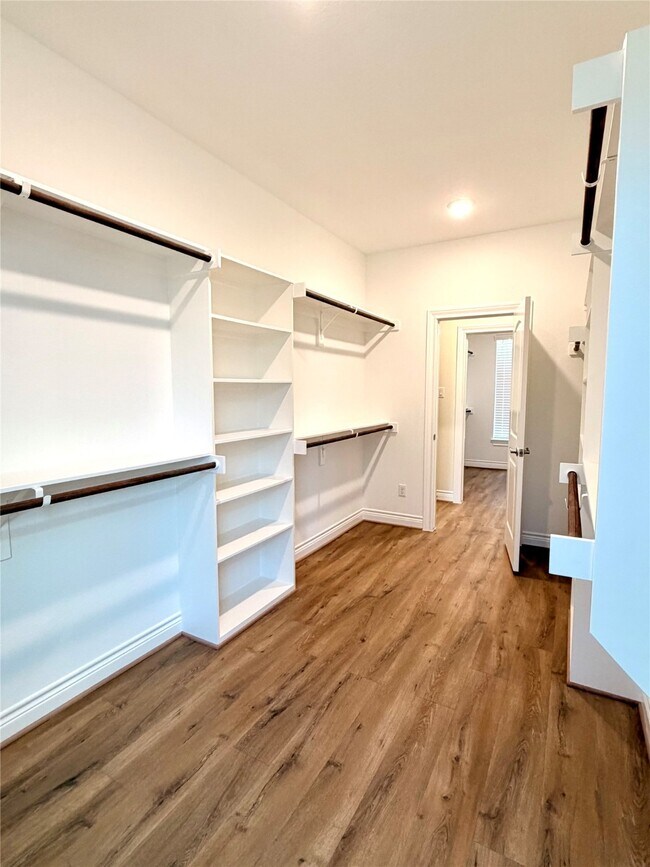 Building Photo - 12871 Oak Barrel Rd