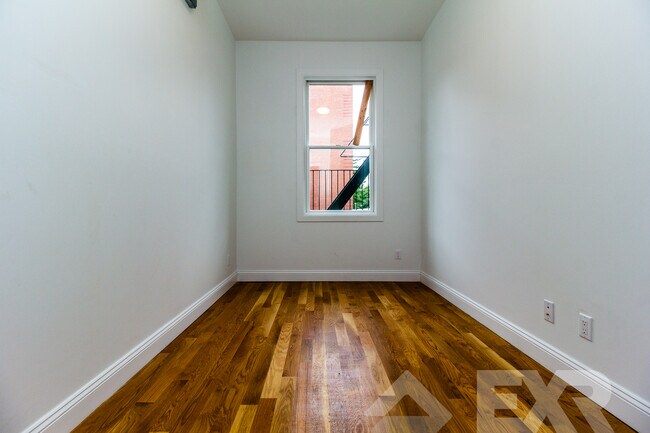 Building Photo - 287 Wyckoff Ave