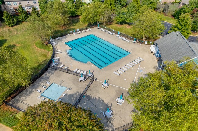 Building Photo - Discover this stunning 3-bedroom, 2.5-bathroom home where design and comfort meet in Mill Creek F...