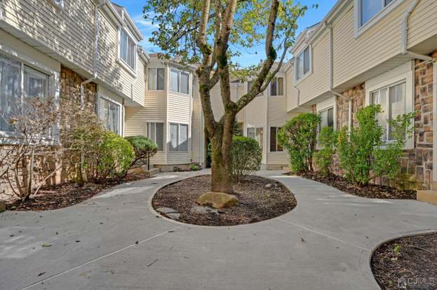 Building Photo - 1090 Schmidt Ln