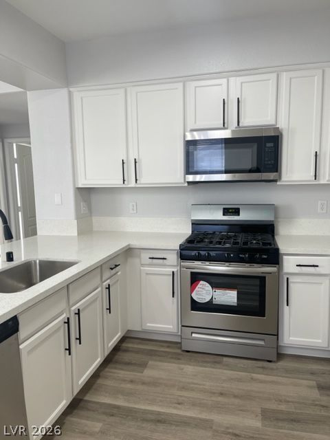 Building Photo - 9901 Trailwood Dr