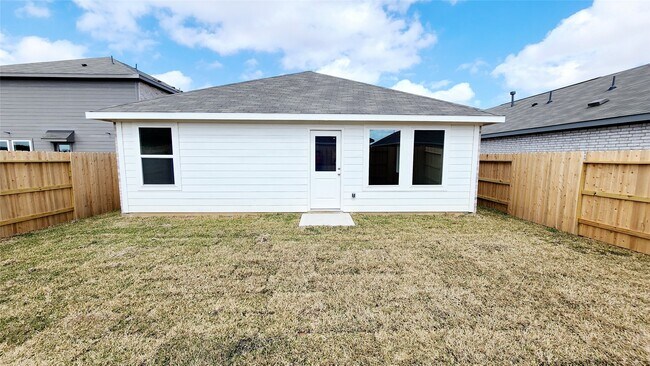 Building Photo - 26819 Feather Reed Dr