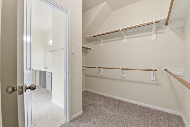 Building Photo - 5102 Brookshire Pass Dr